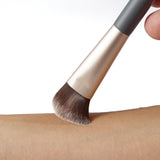 jane iredale - Liquid Complexion Brush - Foundation Pinsel - jane iredale Mineral Make-up - ZEITWUNDER Onlineshop - Kosmetik online kaufen