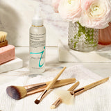 jane iredale - Brush Cleaner - Pinselreiniger - jane iredale Mineral Make-up - ZEITWUNDER Onlineshop - Kosmetik online kaufen
