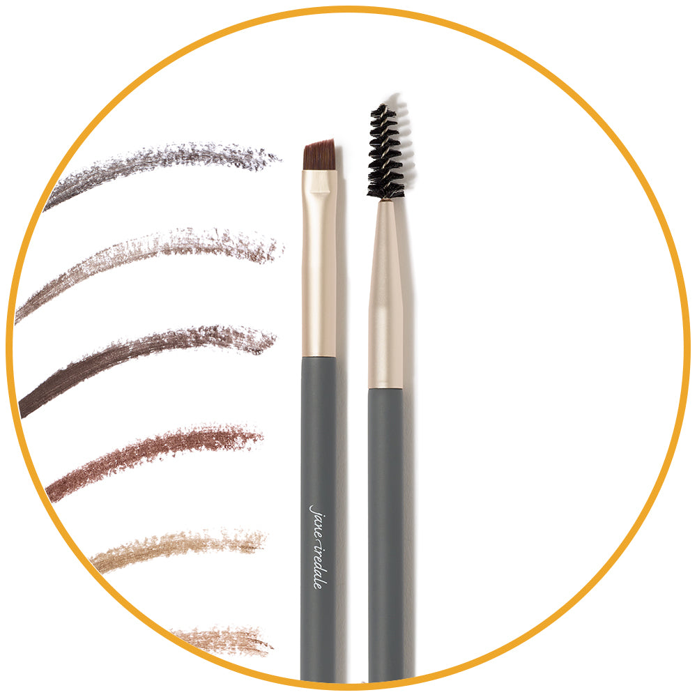 Eine Abbildung von PureBrow Brow Powder mit zwei geeigneten Make-up Pinseln