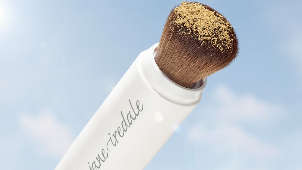 jane iredale - Powder-Me SPF Brush - Tanned - Nachfüllbarer Make-up Pinsel - jane iredale Mineral Make-up - ZEITWUNDER Onlineshop - Kosmetik online kaufen